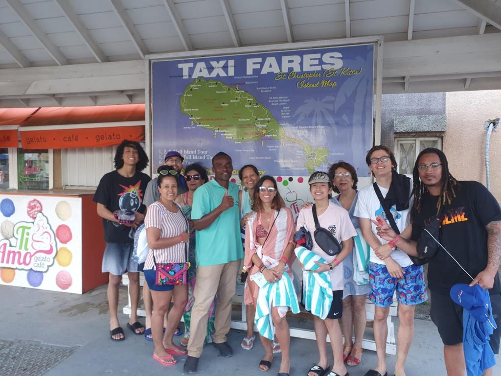 Happy guests with Billy after a tour